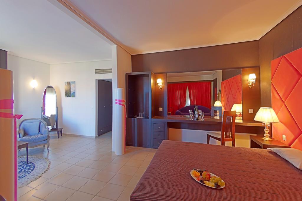 Grand Platon Hotel Olympiaki Akti Exterior photo
